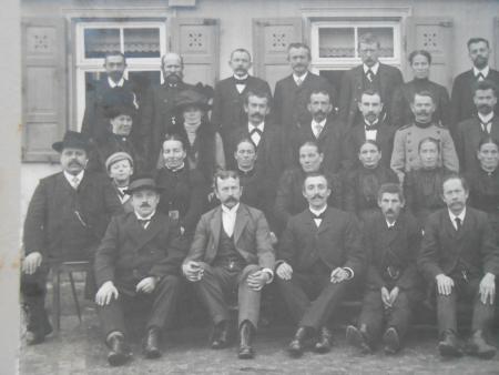 Gasthaus Metzgerei RÖSSLE Dettingen Teck Original  Foto um 1900