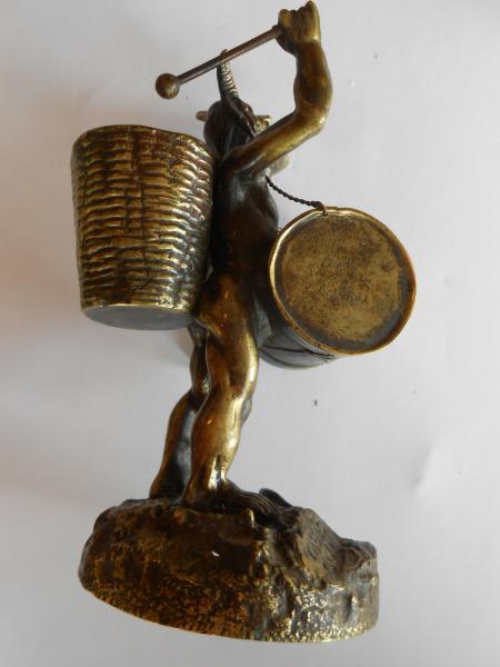 Bronze "Robert der Teufel" Normandie Meyerbeer Scribe "Robert le Diable" Leuchte